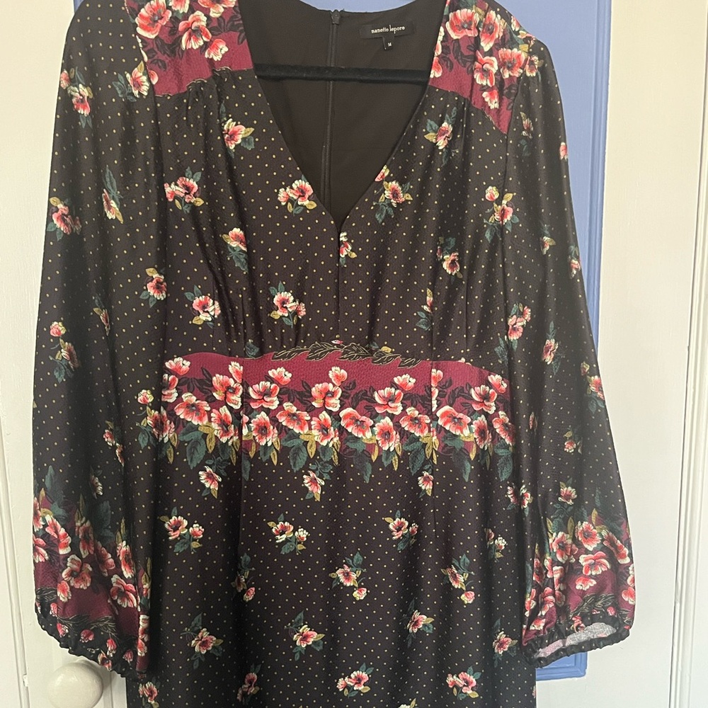 Nanette Lepore Size 14 Silk Knee Length lined dress EUC black floral long sleeve